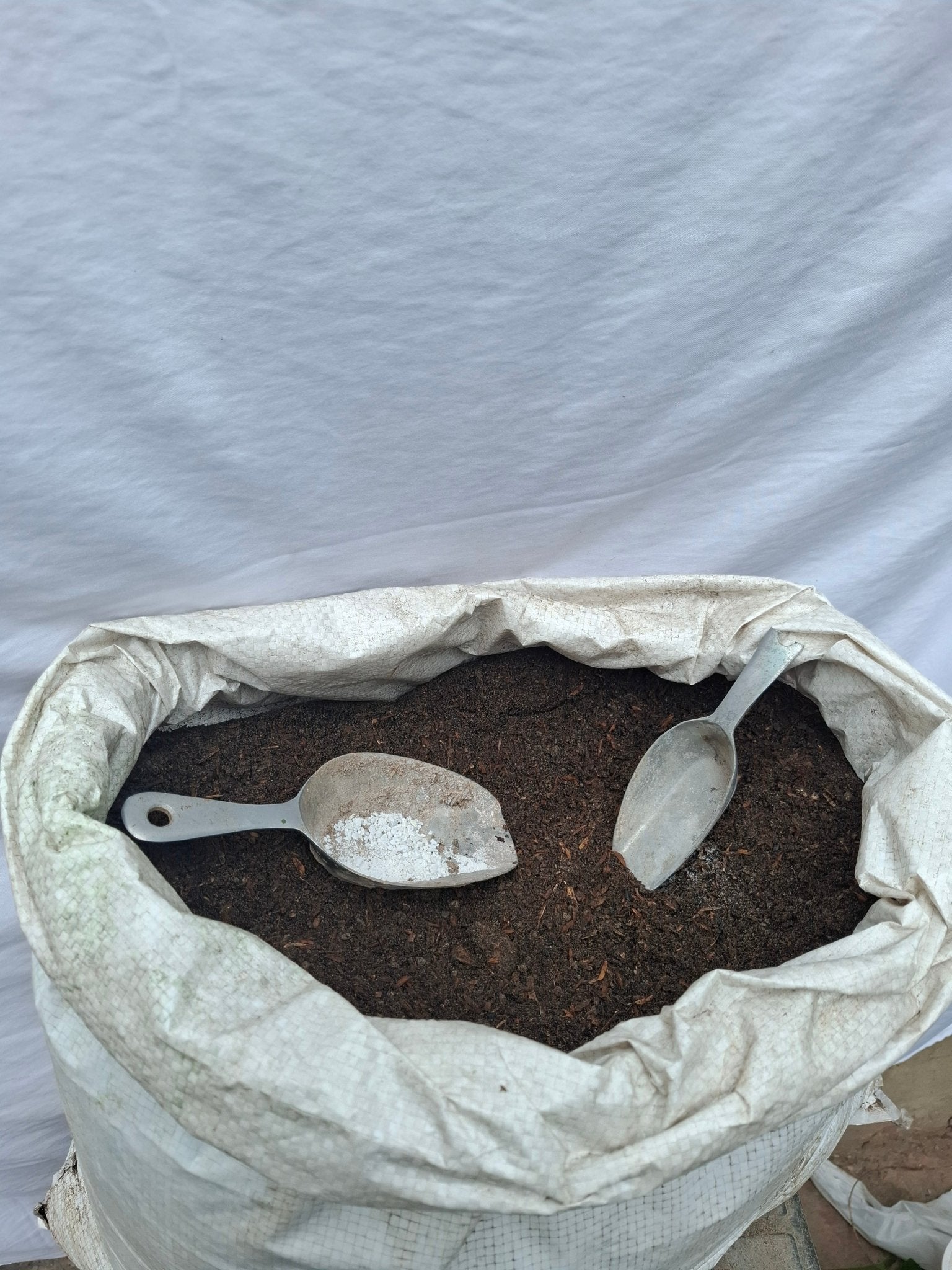 COMPOST ORGÁNICO - SACO DE 20 KG - Vivero Origenes